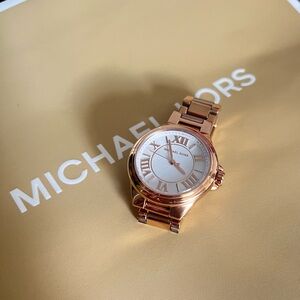 Timeless Michael Kors rose gold watch